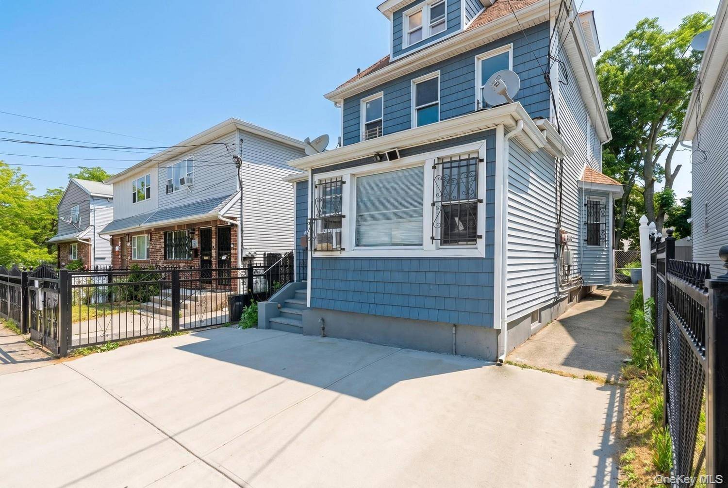 11417 159th ST, Rochdale, NY 11434