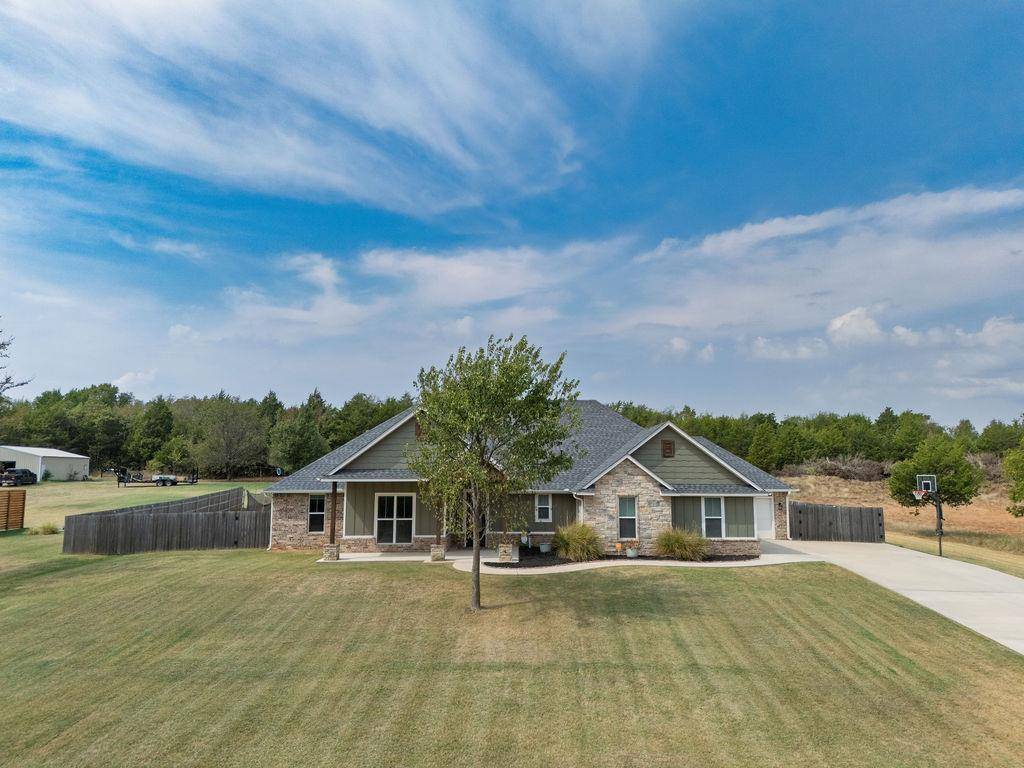 19196 Abigail DR, Shawnee, OK 74801