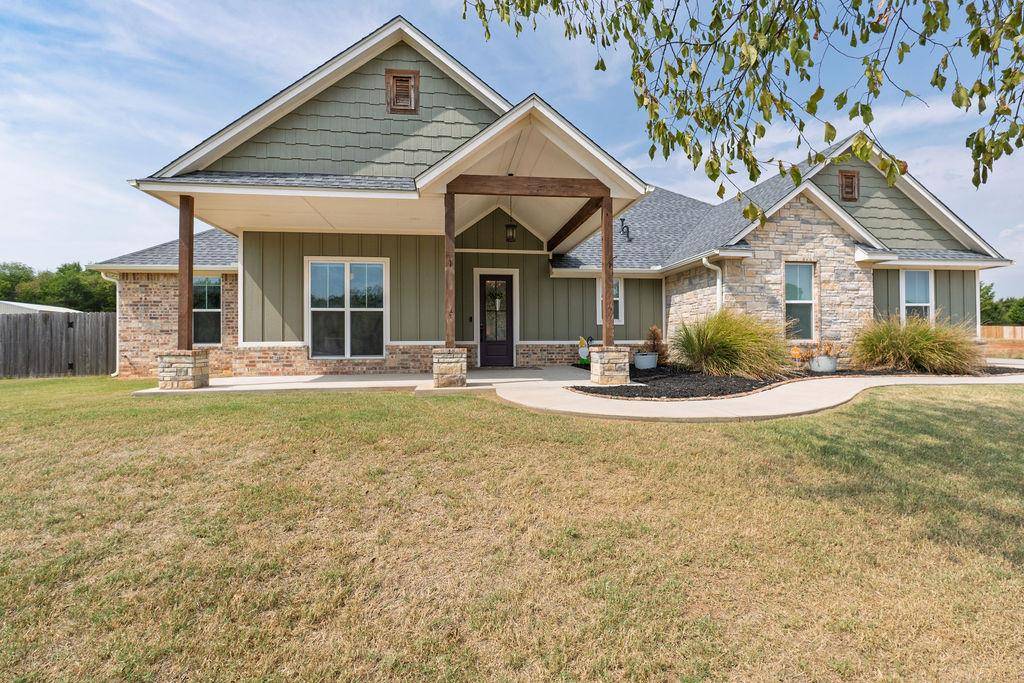 19196 Abigail DR, Shawnee, OK 74801