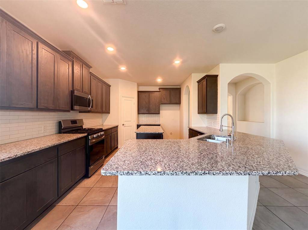 600 Brock Drive, Anna, TX 75409