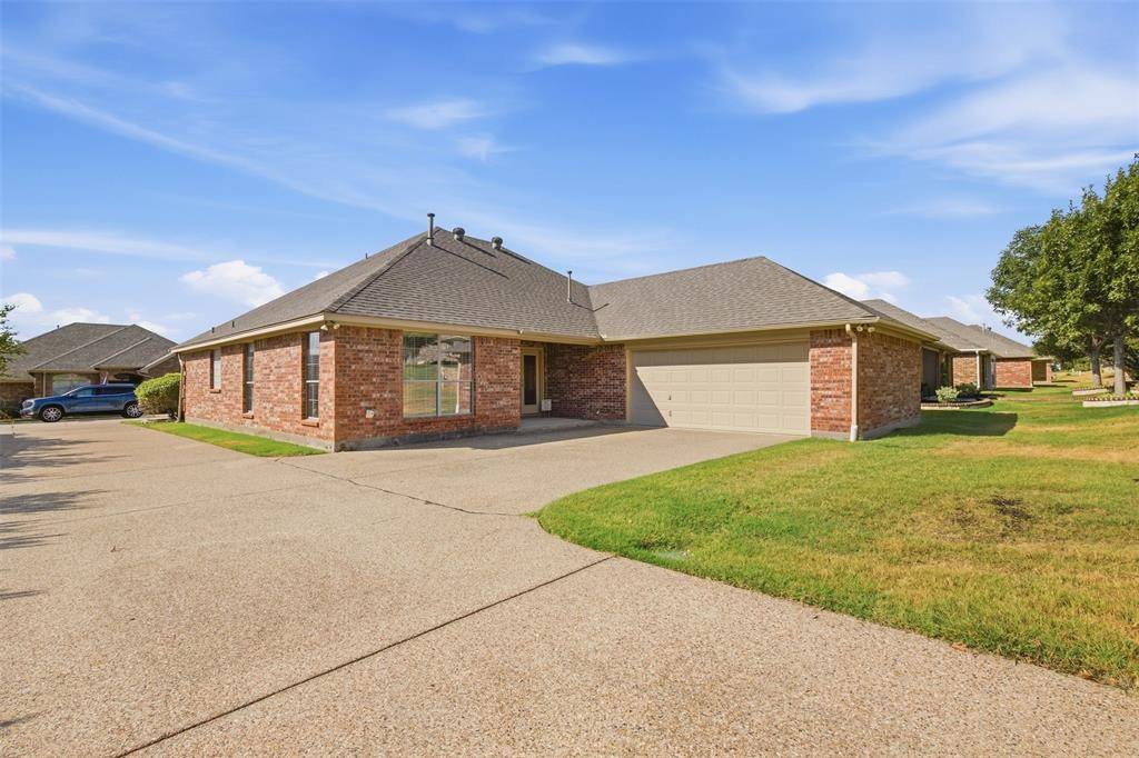 103 Crestway Drive #26, Cedar Hill, TX 75104