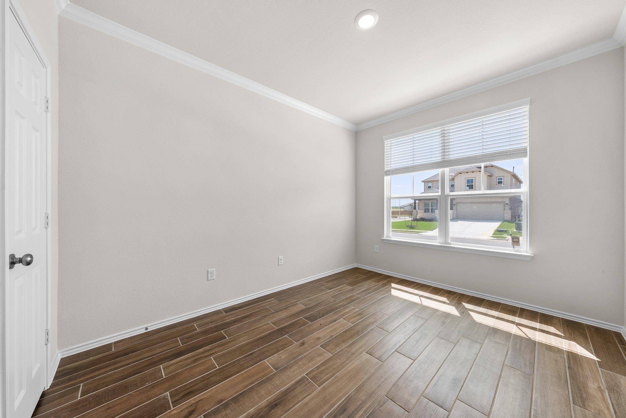 336 Tree Nut LOOP, Buda, TX 78610