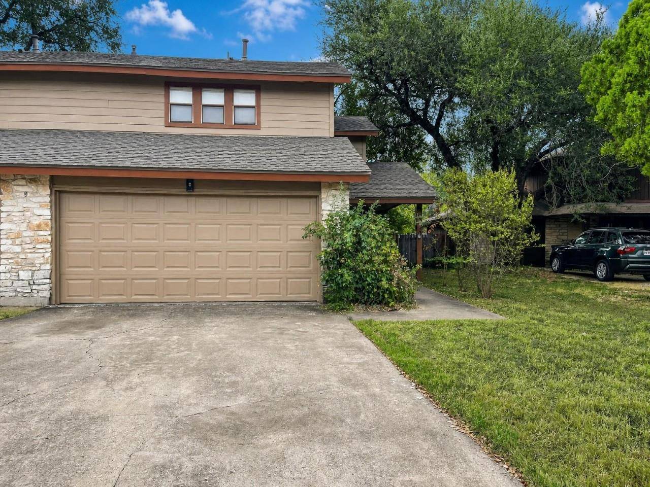 8329 Fathom CIR #B, Austin, TX 78750