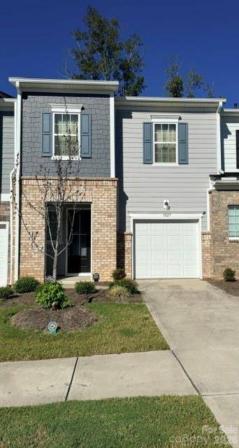 1027 Grays Mill RD, Charlotte, NC 28215