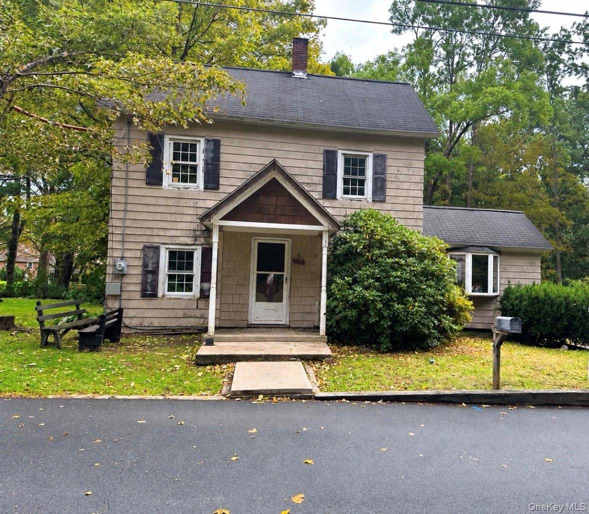 23 McCune PL, Wurtsboro, NY 12790