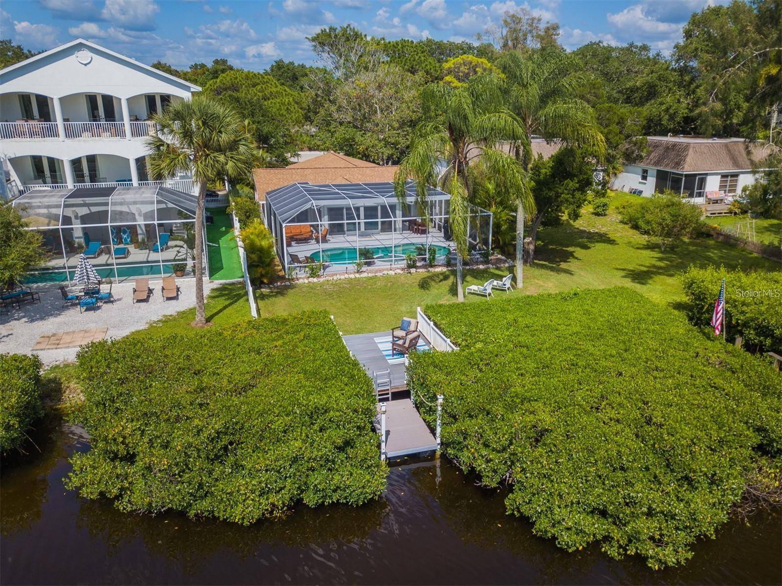 8302 MIDNIGHT PASS RD, Sarasota, FL 34242