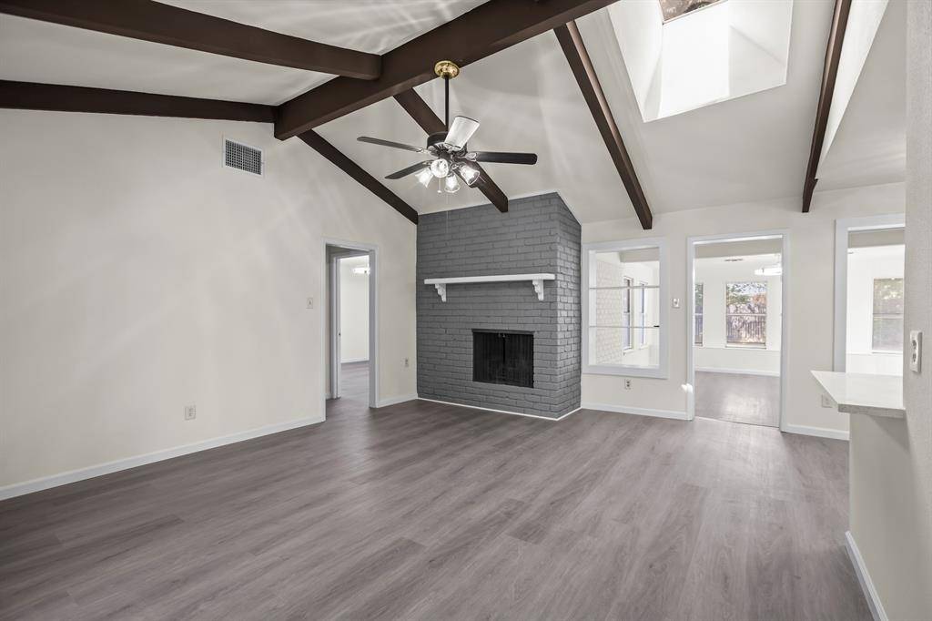 1009 Springdale Road, Bedford, TX 76021