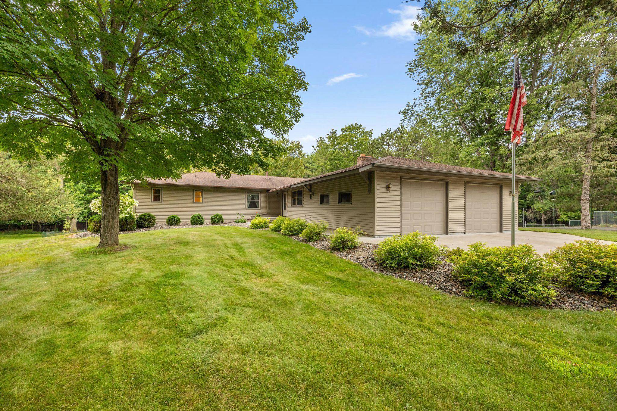32050 Park TRL, Center City, MN 55012