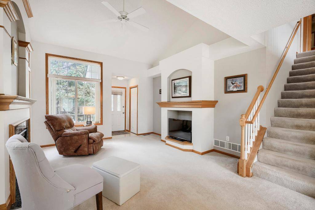 15021 Dunwood TRL #48, Apple Valley, MN 55124