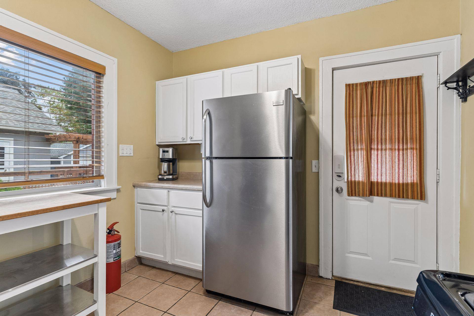 524 Lexington Pkwy N, Saint Paul, MN 55104