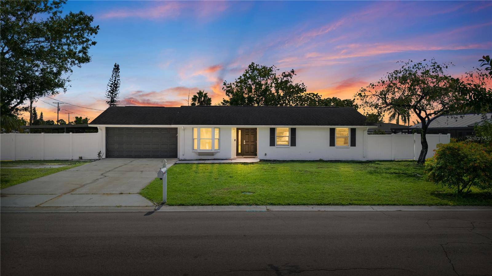 6321 FLORIDA CIR W, Apollo Beach, FL 33572
