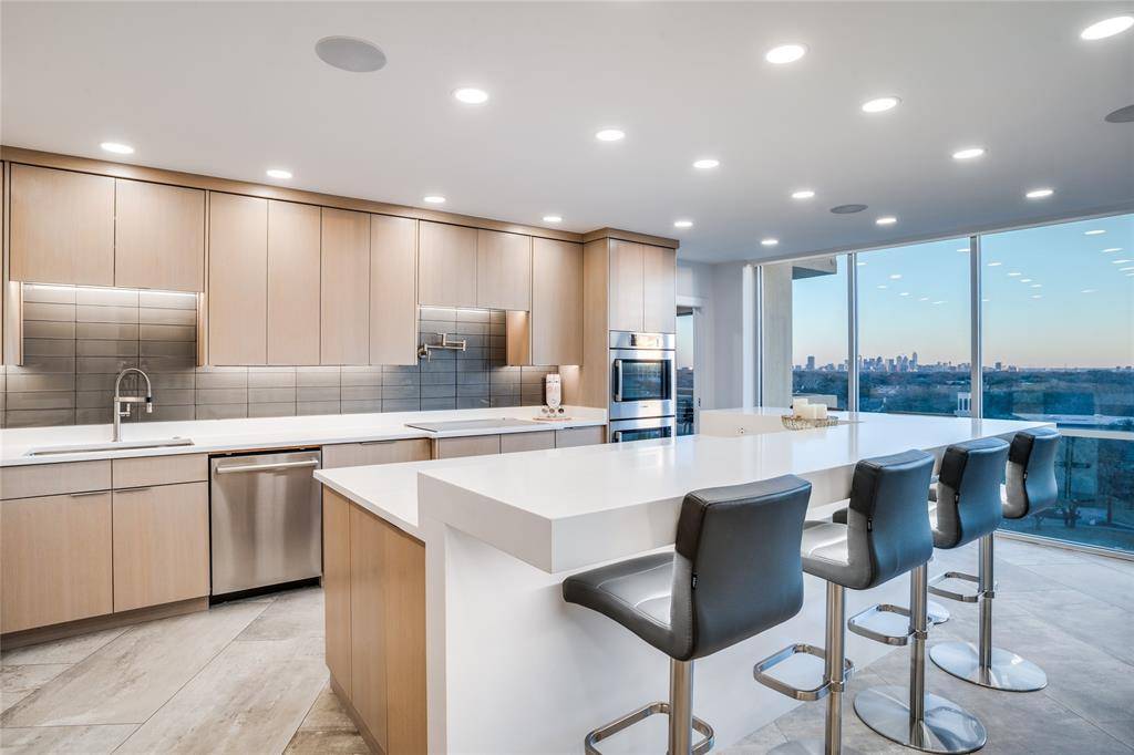 6211 W Northwest Highway #707, Dallas, TX 75225