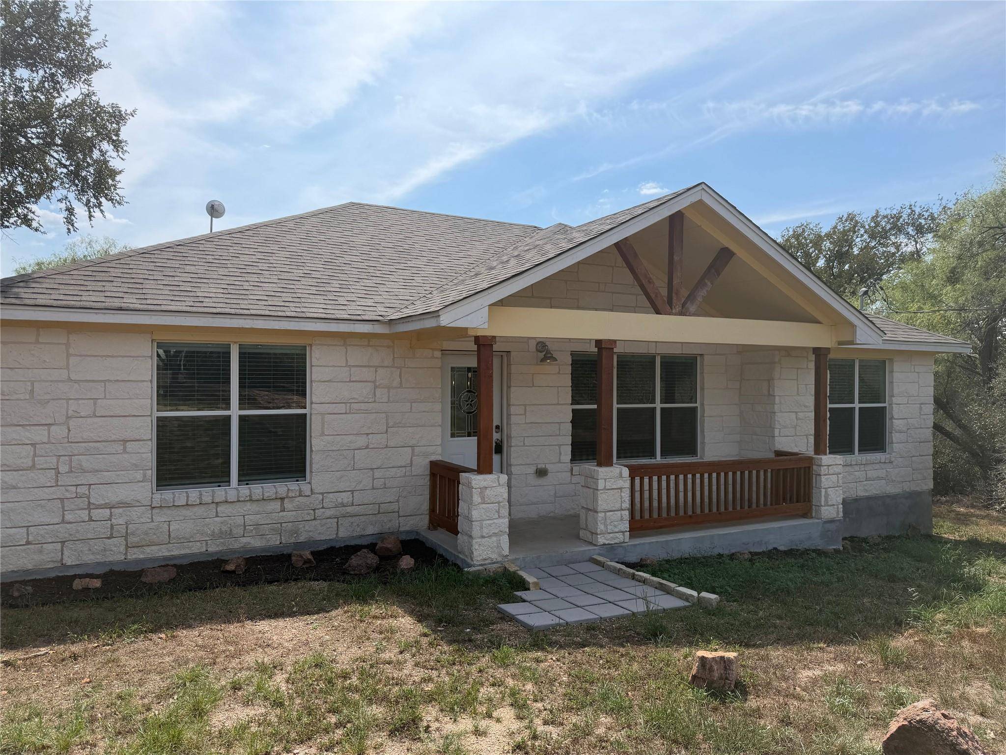 117 North Pass, Kingsland, TX 78639