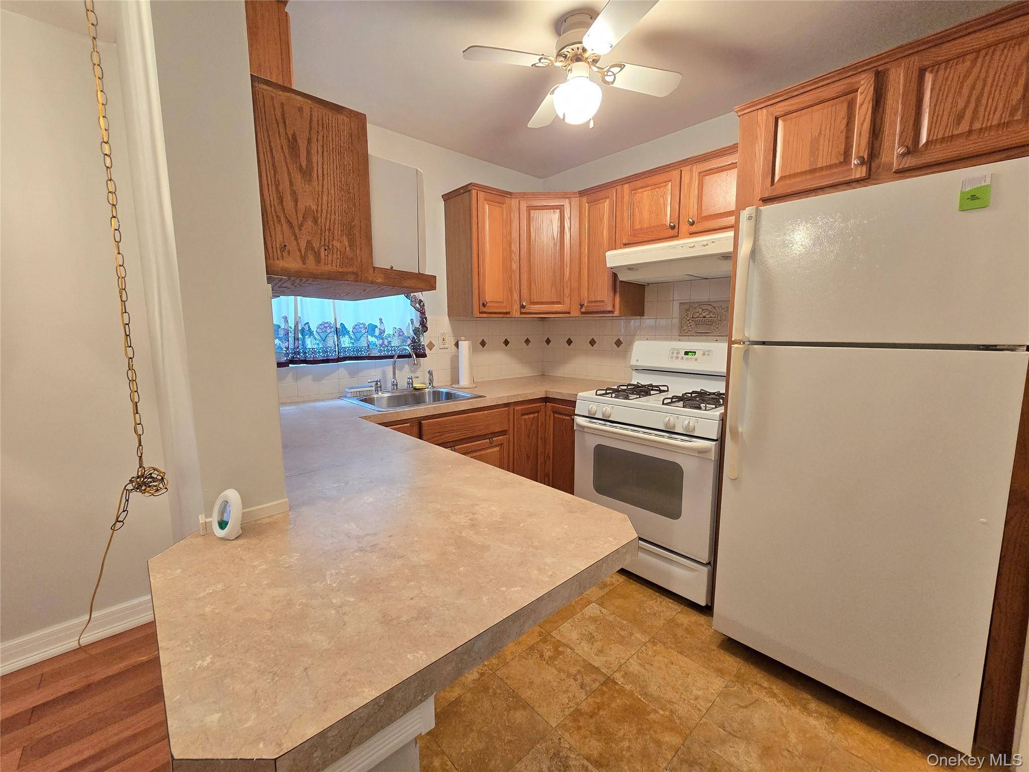 320 S Broadway #T4, Tarrytown, NY 10591