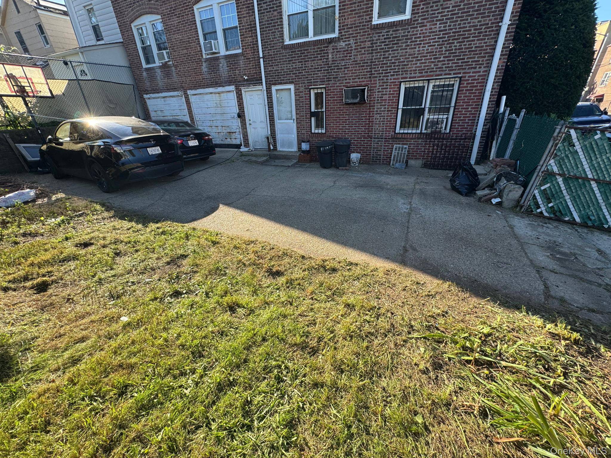 8544 53rd AVE, Elmhurst, NY 11373