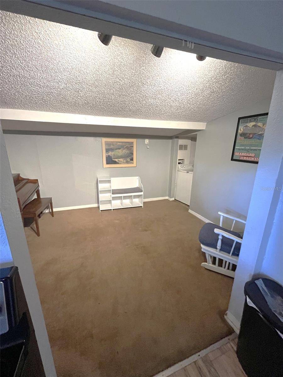1463 19TH ST, Sarasota, FL 34234