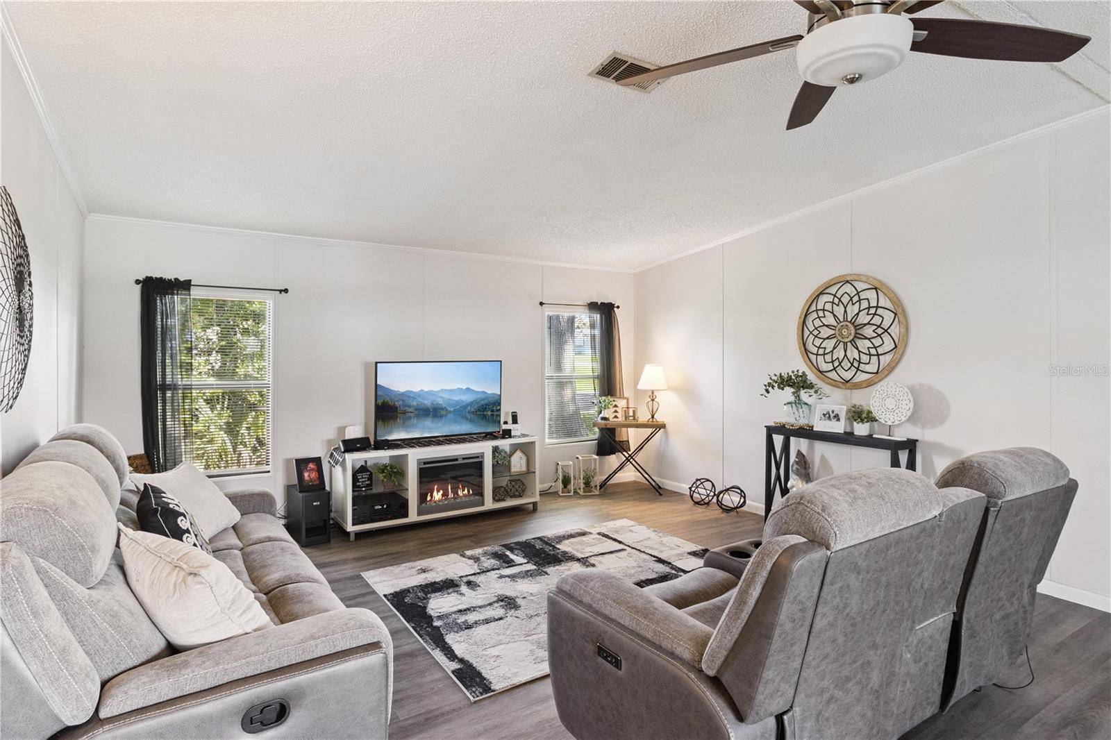 5707 E LAKE FOX DR, Winter Haven, FL 33884