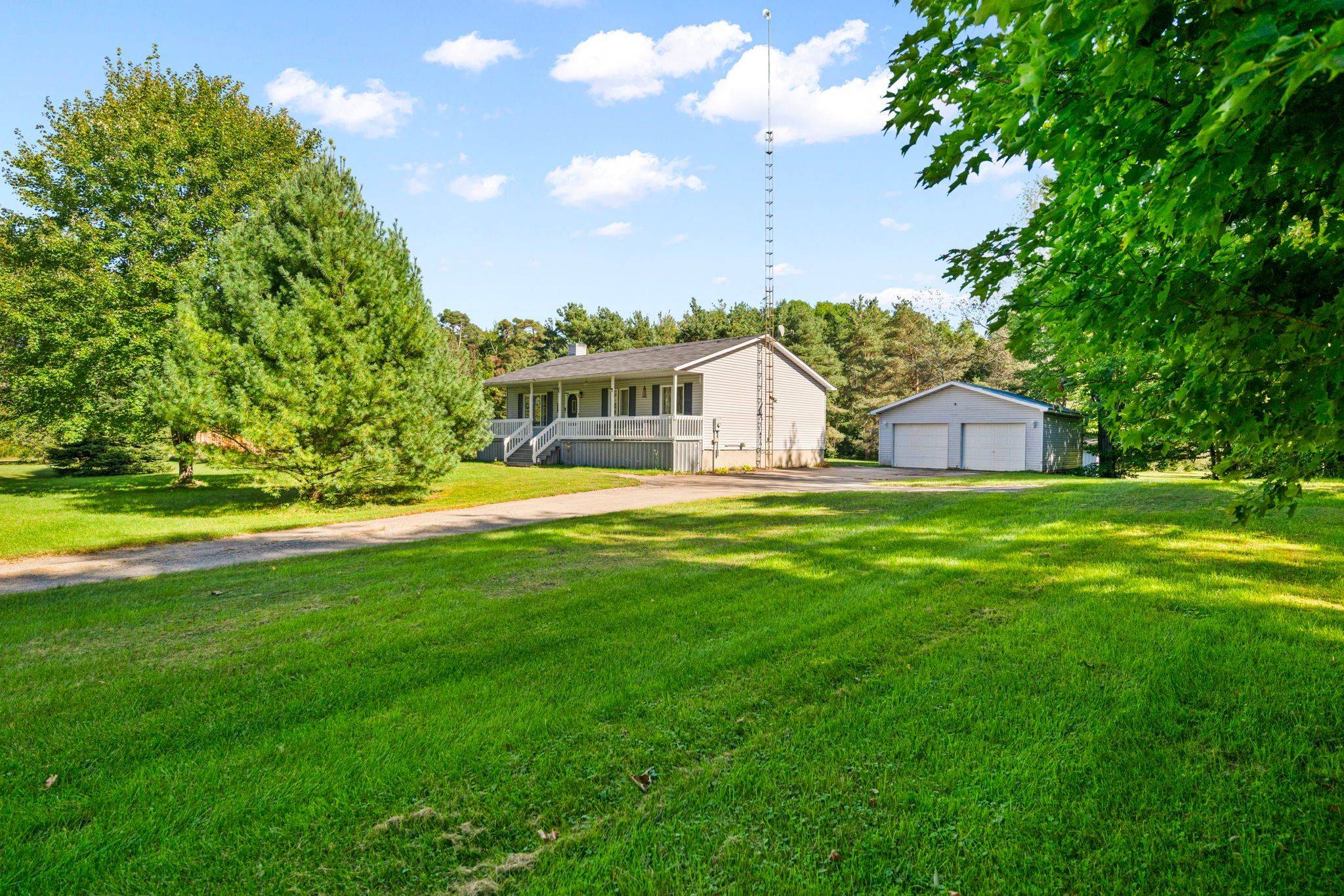 2031 Jochem RD, Edwardsburgh/cardinal, ON K0G 1T0