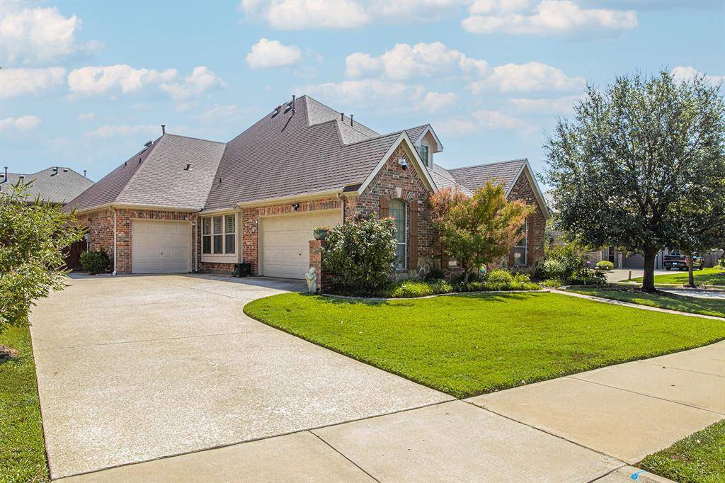 5900 Barton Springs Drive, North Richland Hills, TX 76180