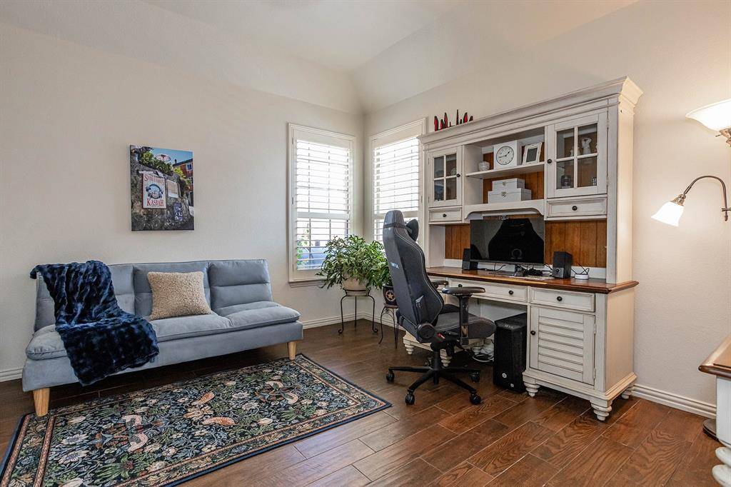 5900 Barton Springs Drive, North Richland Hills, TX 76180