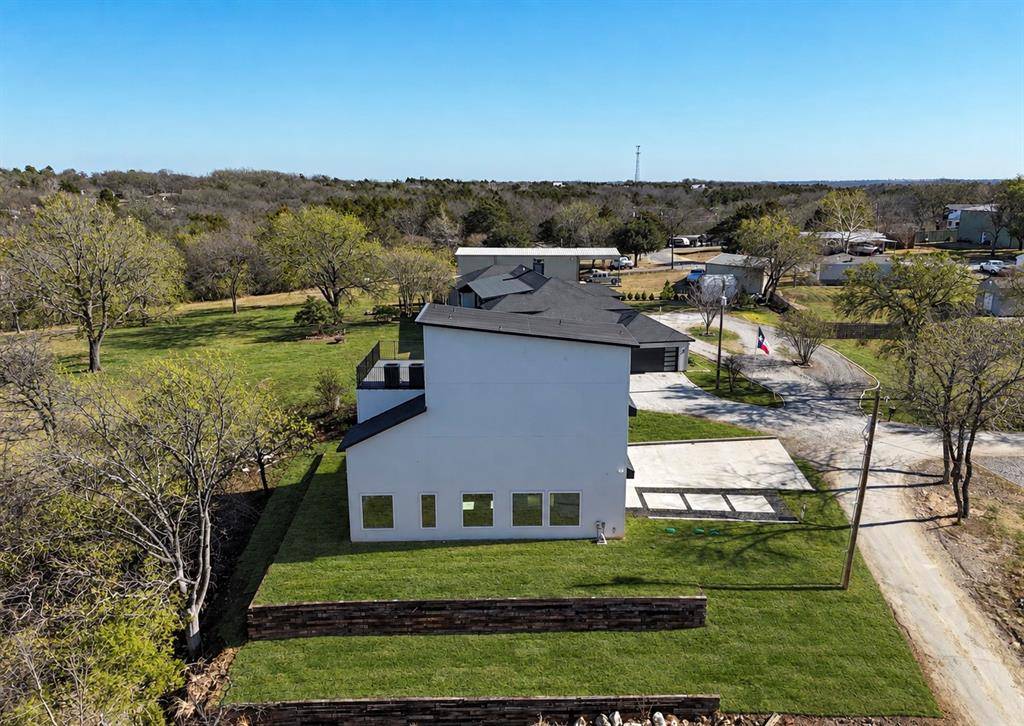 320 Bentwood Drive, Pottsboro, TX 75076