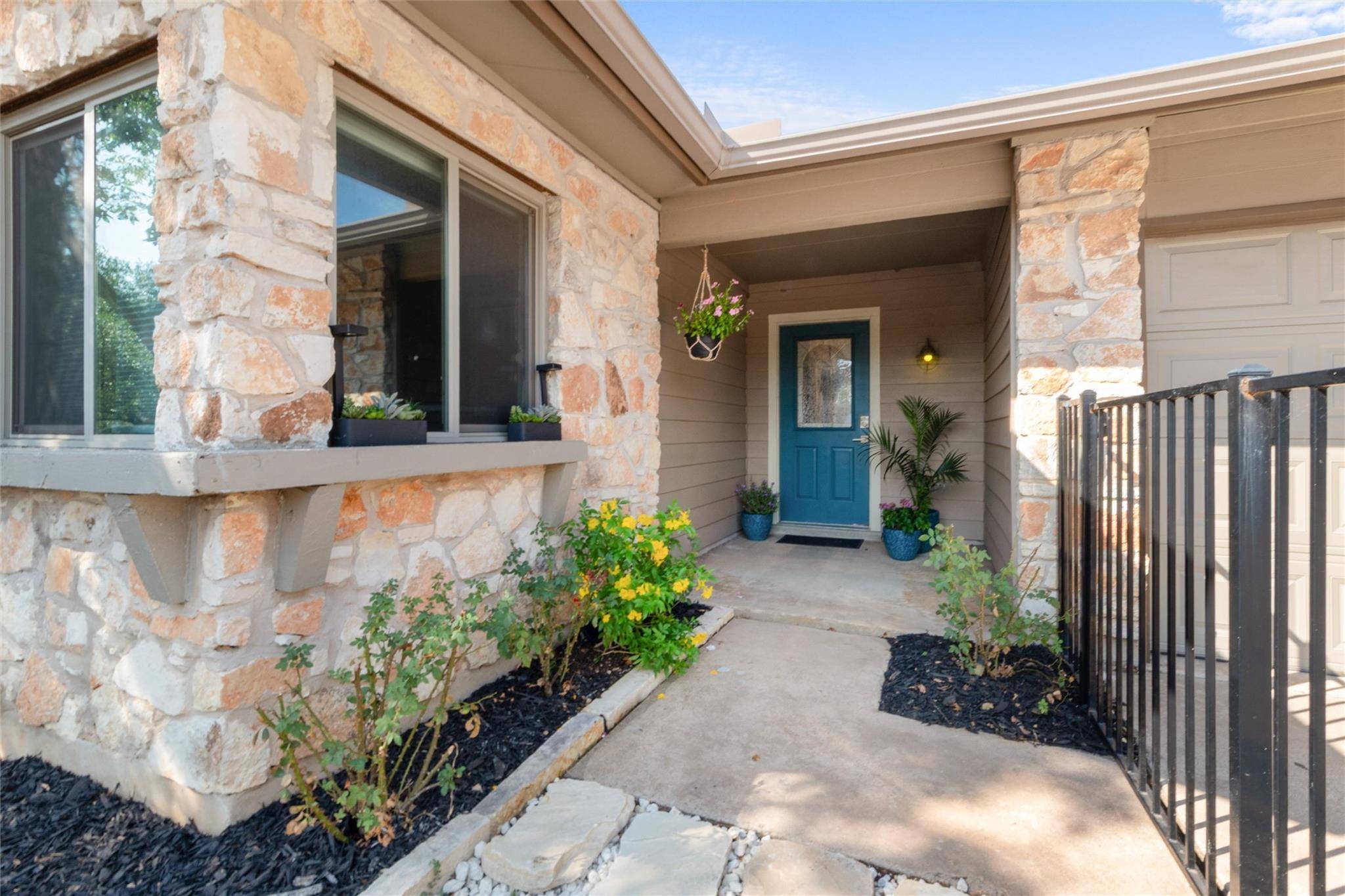 11210 Henge DR, Austin, TX 78759