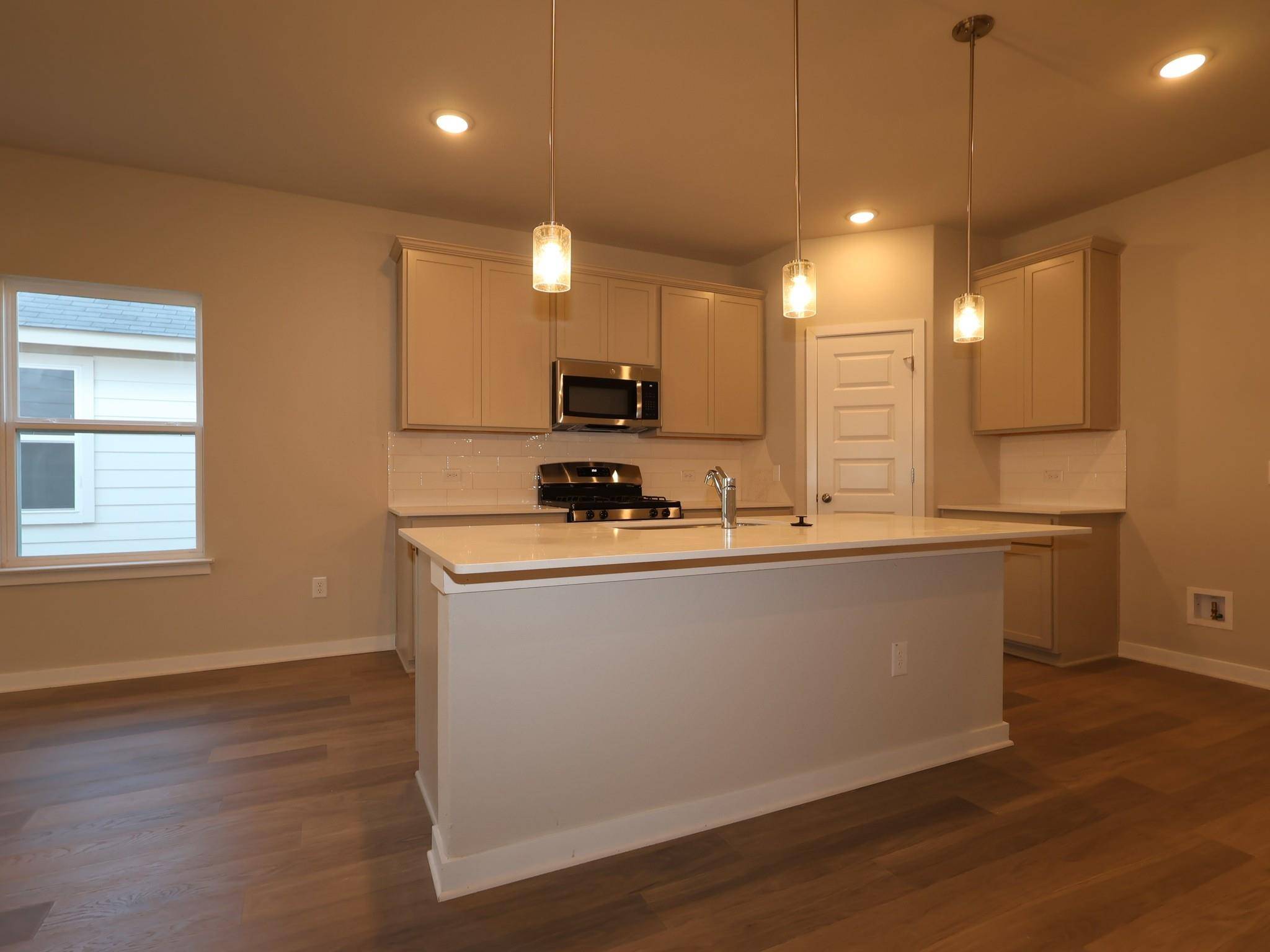 4517 Bridal Veil DR, Austin, TX 78747