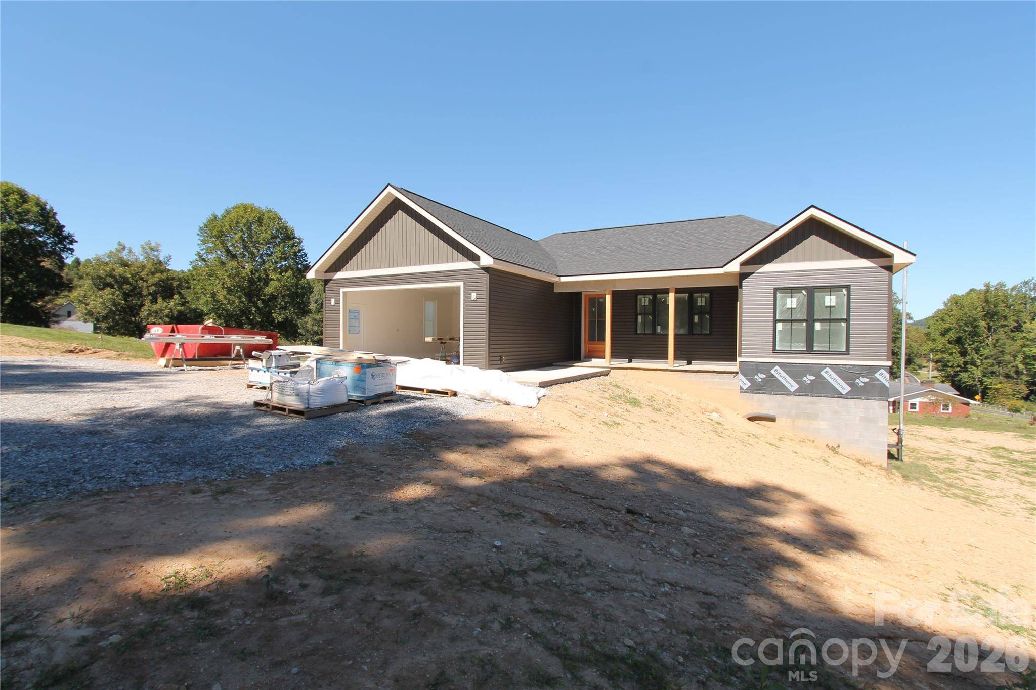 86 Whiskey River RUN, Hendersonville, NC 28792