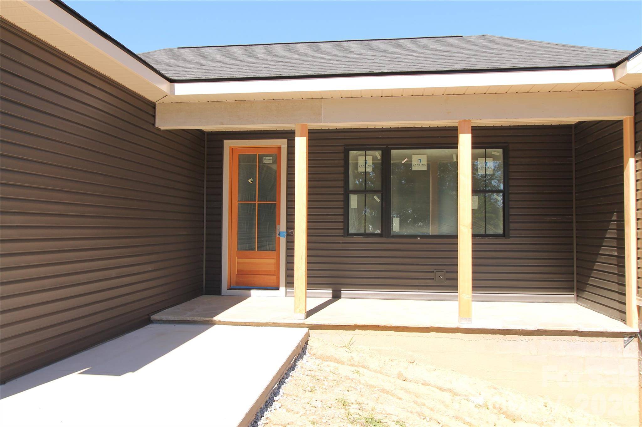 86 Whiskey River RUN, Hendersonville, NC 28792