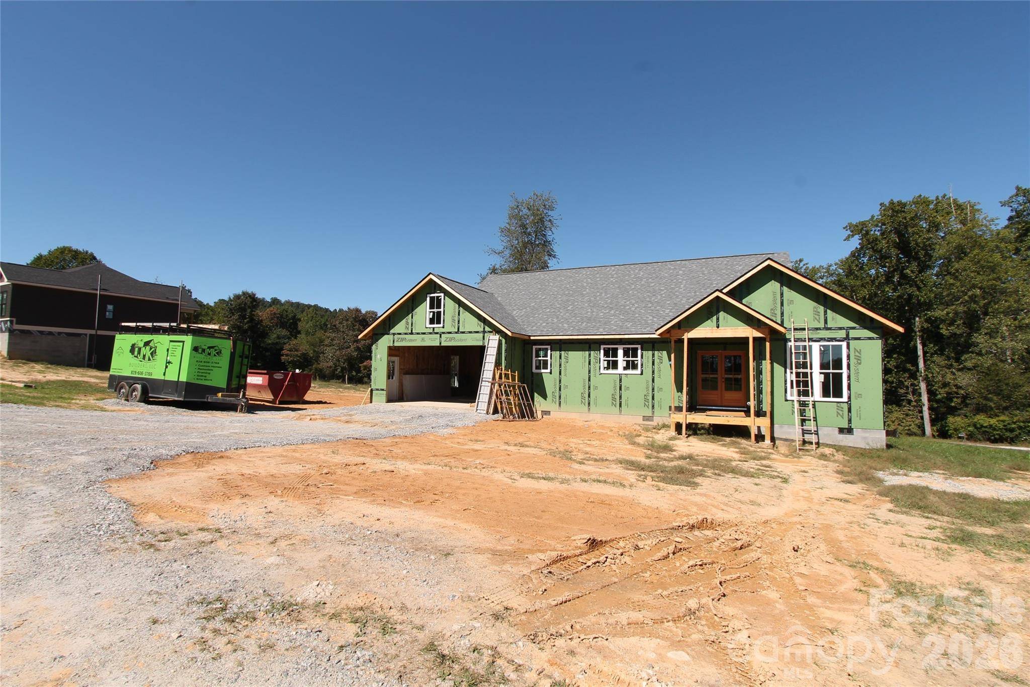 40 Whiskey River RUN, Hendersonville, NC 28792