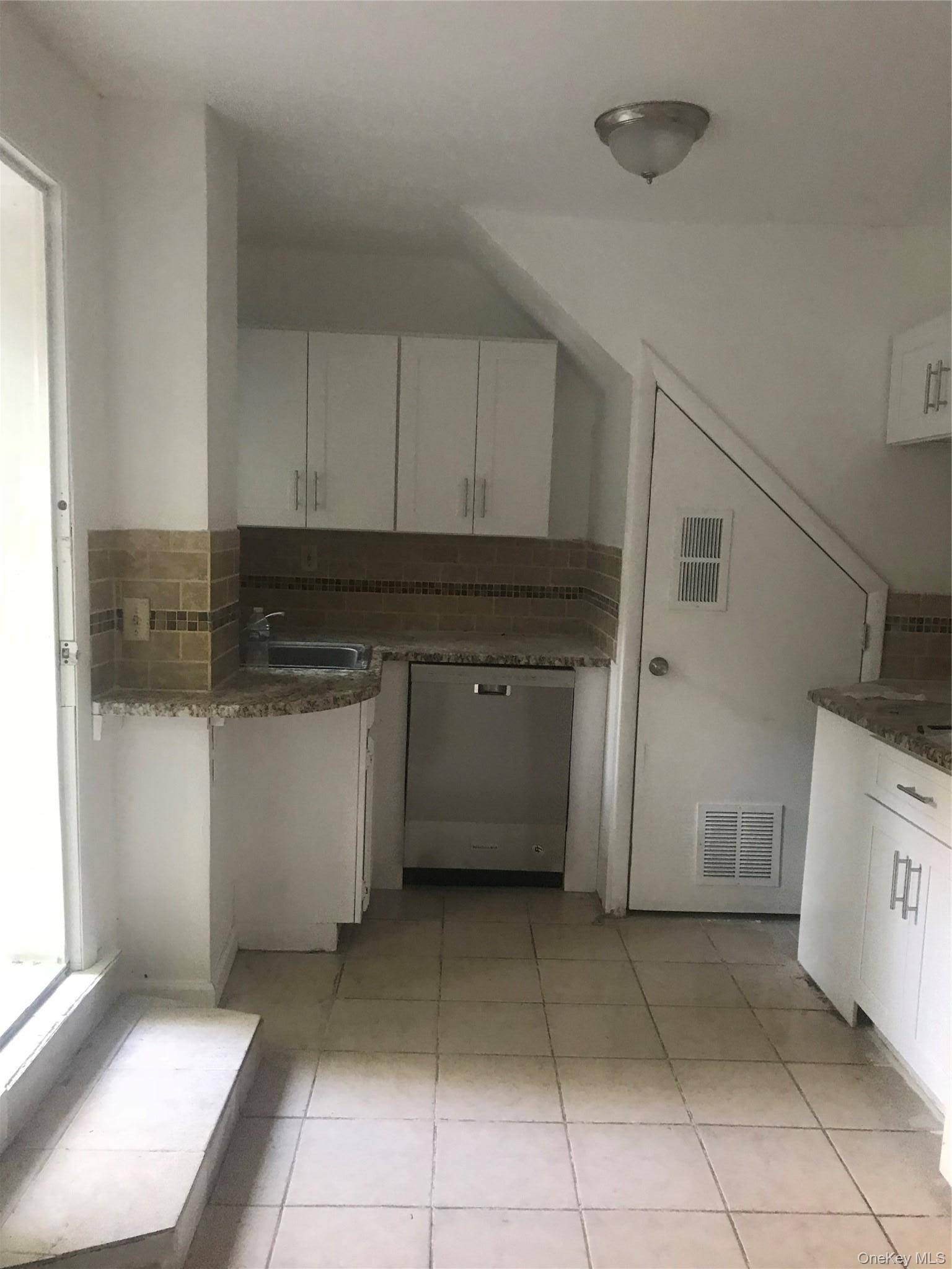6 Snowden AVE #4, Ossining, NY 10562