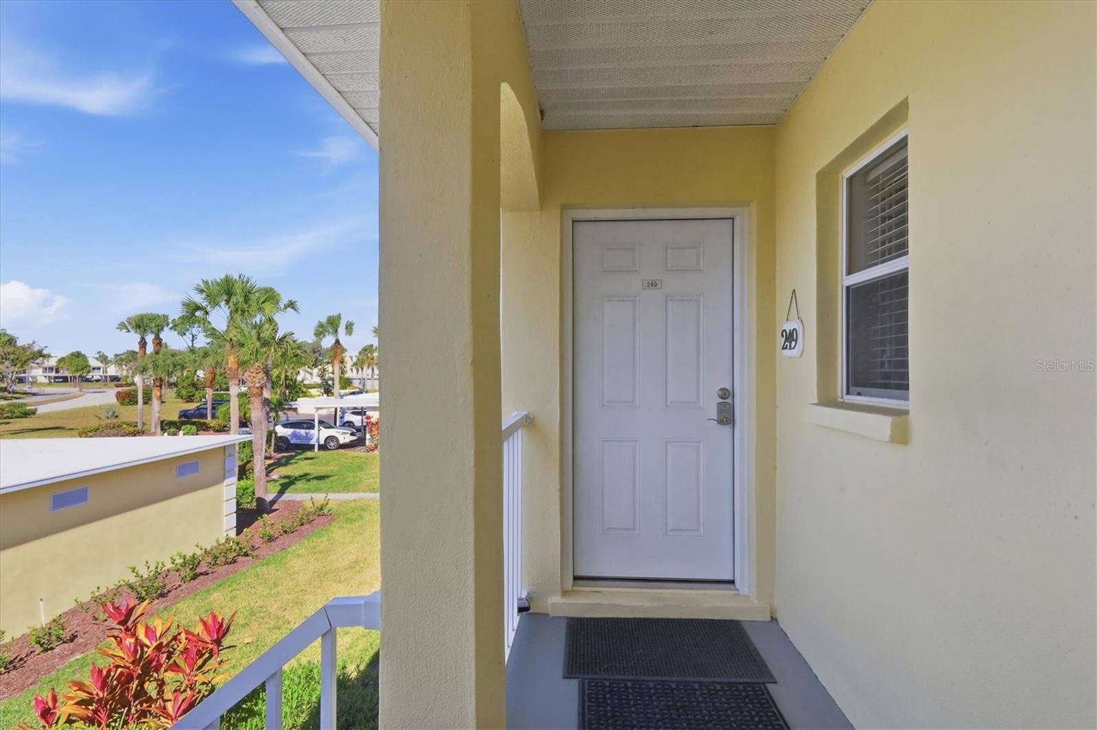414 CERROMAR CIR S #249, Venice, FL 34293