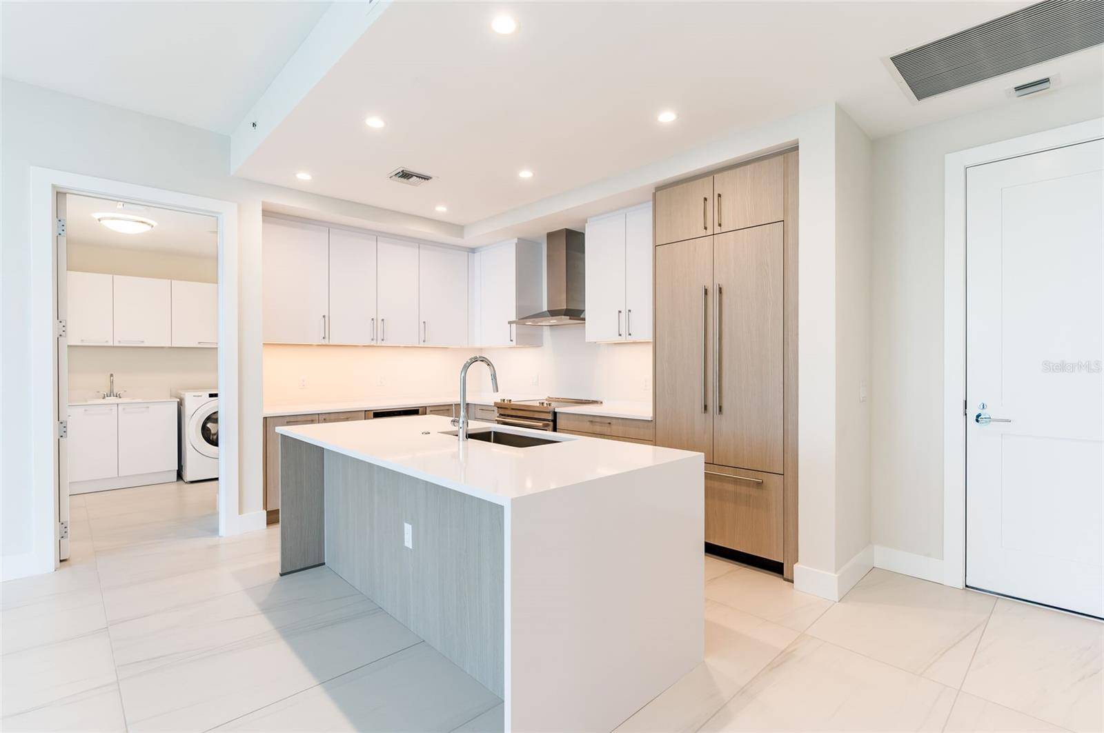275 1ST AVENUE SOUTH #2208, St Petersburg, FL 33701