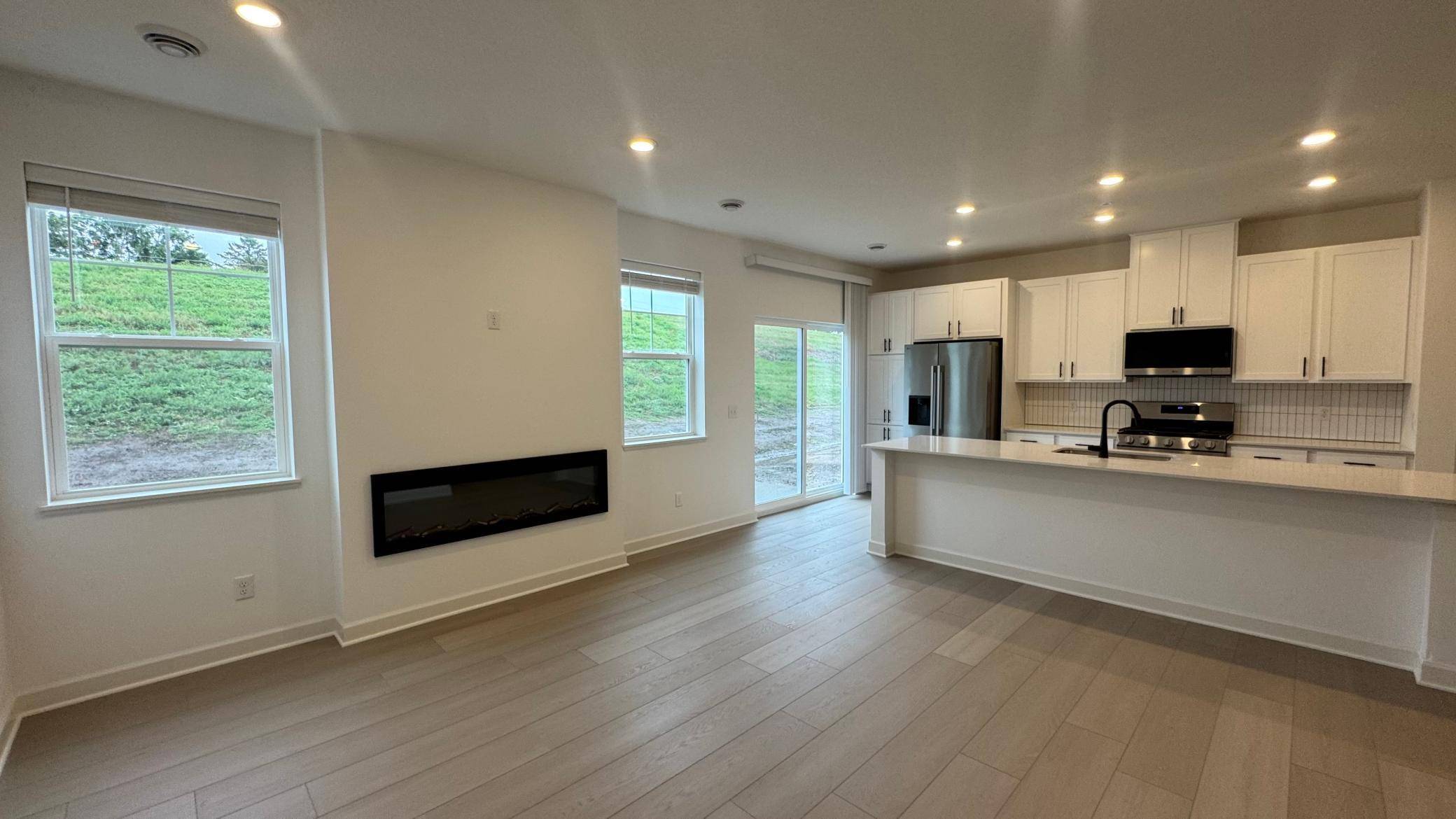 222 Huntington DR, Waconia, MN 55387