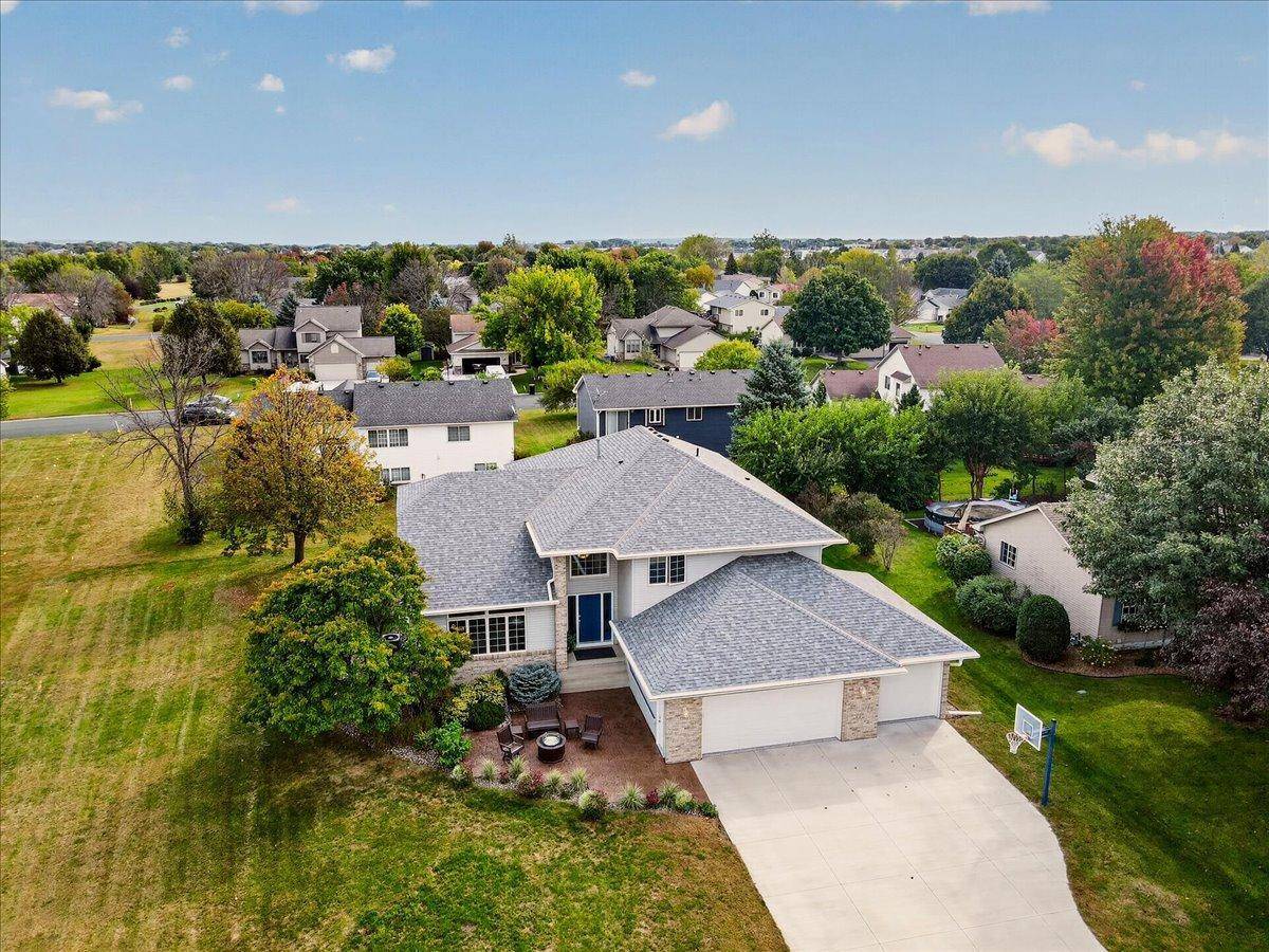 1585 Monarch ST, Shakopee, MN 55379