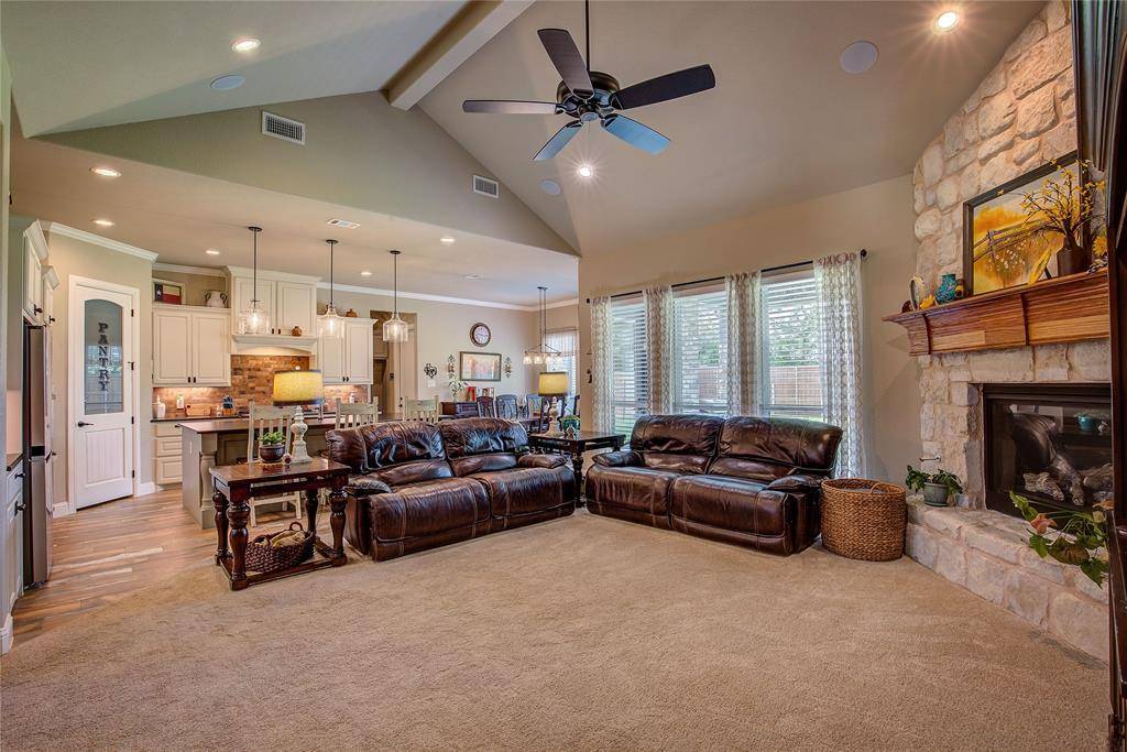 1025 Sinopa Street, Caddo Mills, TX 75135