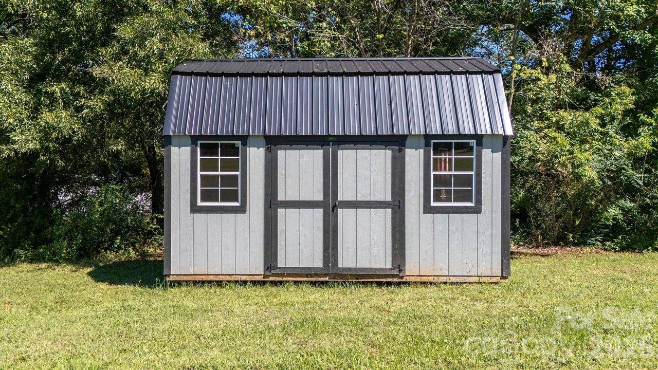 137 Calhoun RD, Stony Point, NC 28678