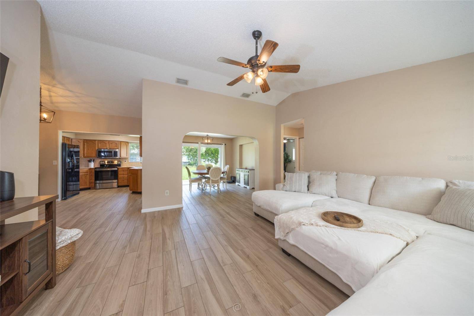 31 PINELYNN DR, Palm Coast, FL 32164