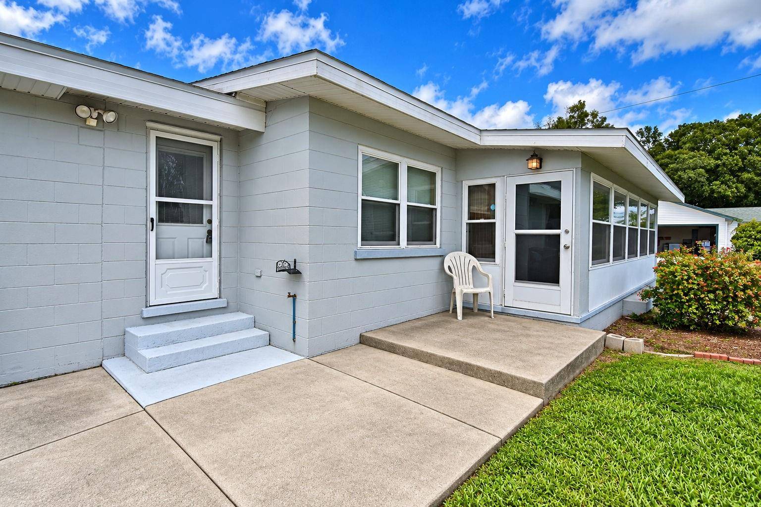 1325 LAKE SHIPP DR N, Winter Haven, FL 33880