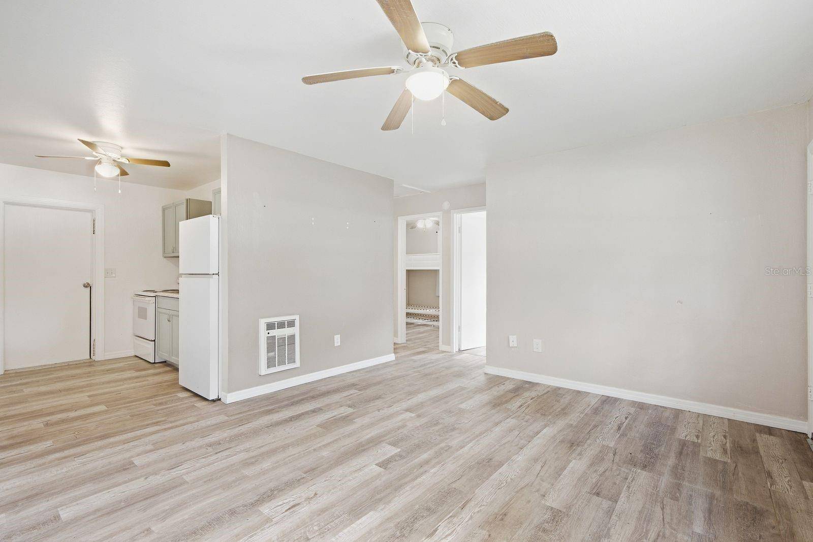 2240 EVANS RD, Clearwater, FL 33763