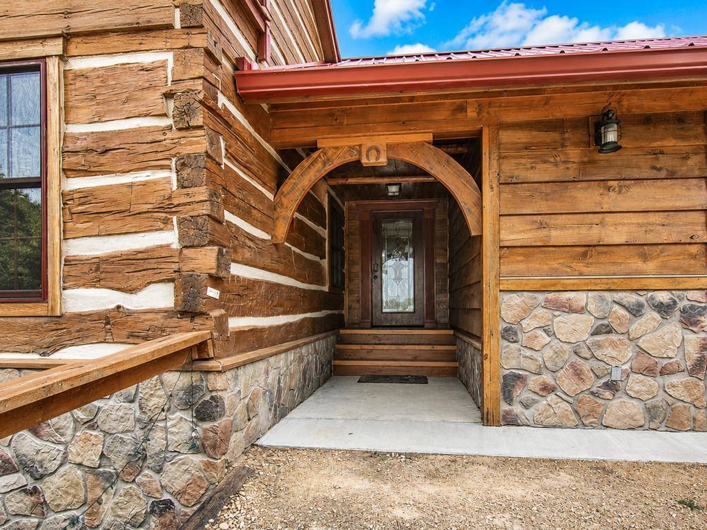 1103 Terrasol LN, Kasota, MN 56050