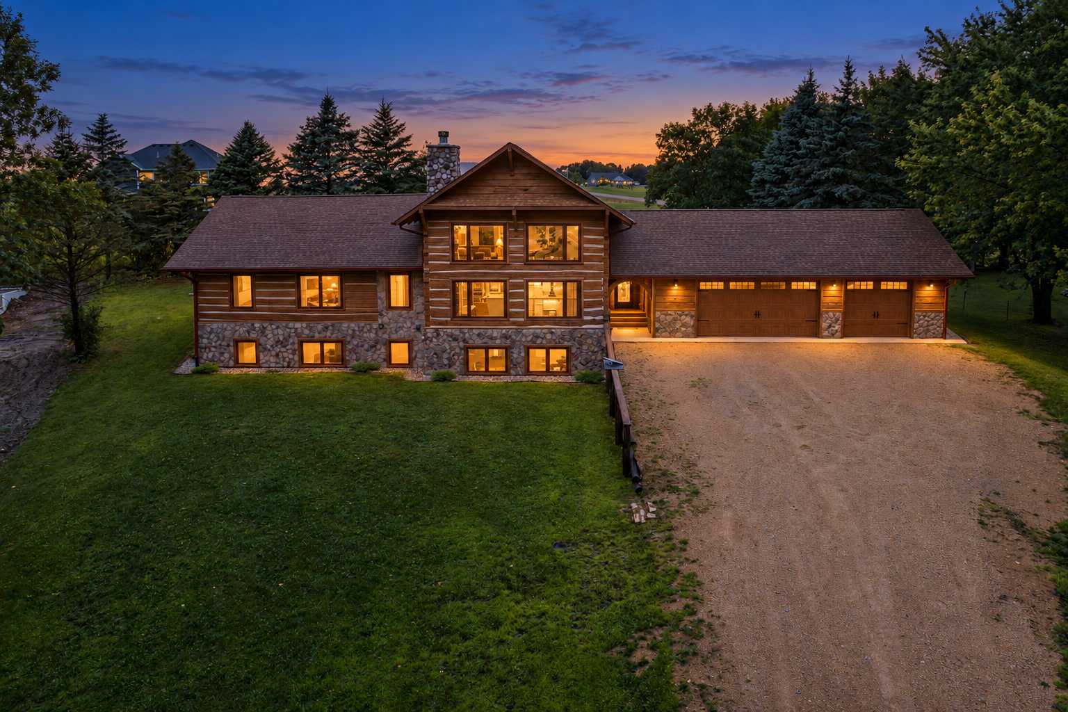 1103 Terrasol LN, Kasota, MN 56050