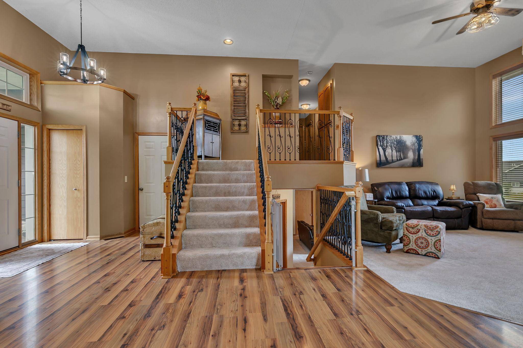 21453 Lena TRL, Big Lake, MN 55309
