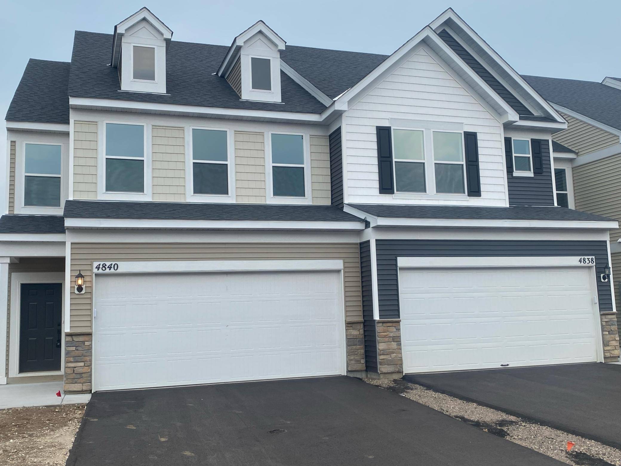 4838 Airlake DR, Woodbury, MN 55129