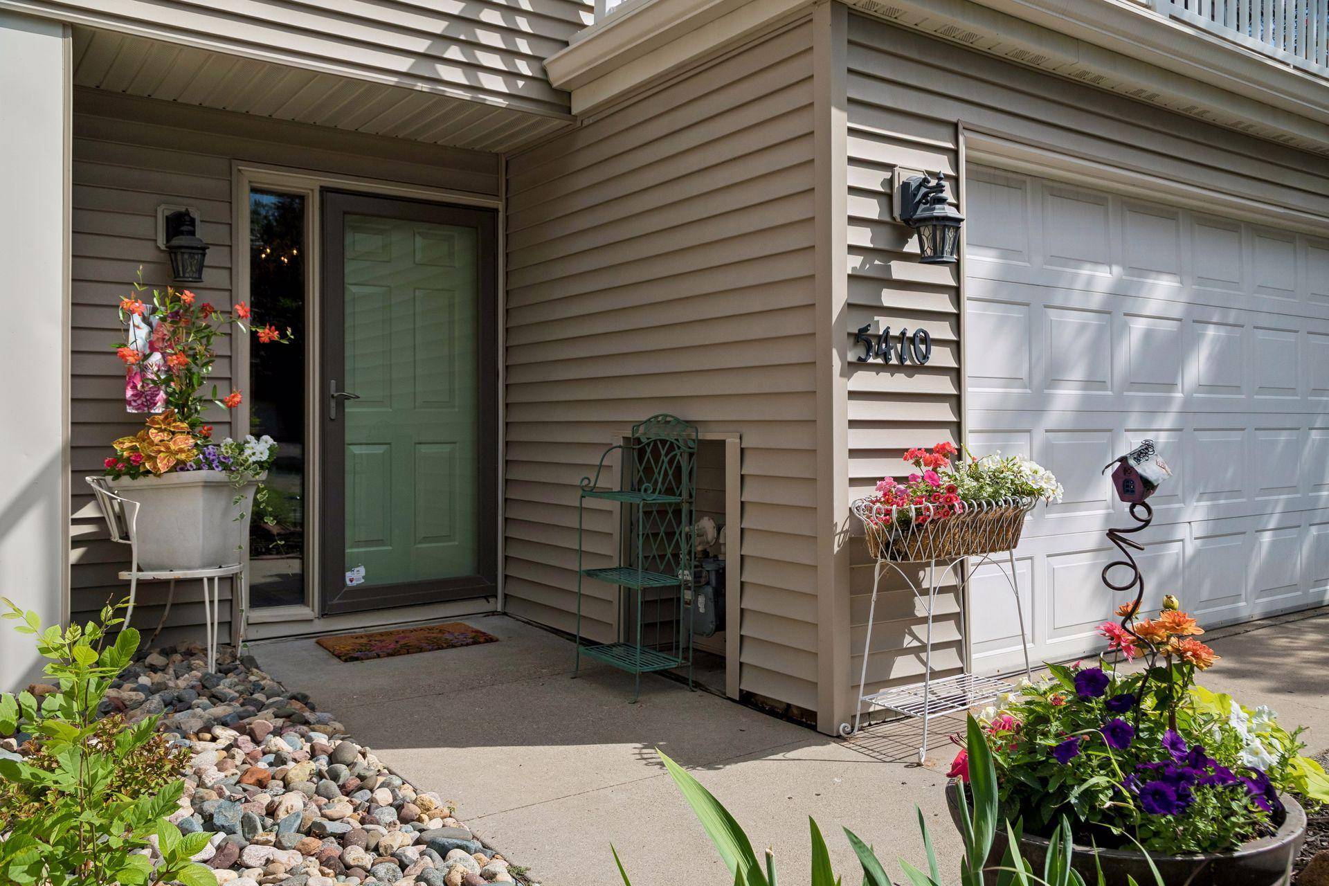 5410 Sanibel DR, Minnetonka, MN 55343