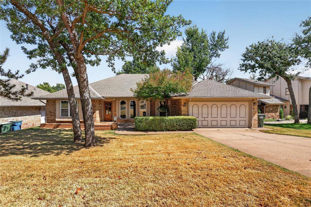 908 Carfax RD, Edmond, OK 73034
