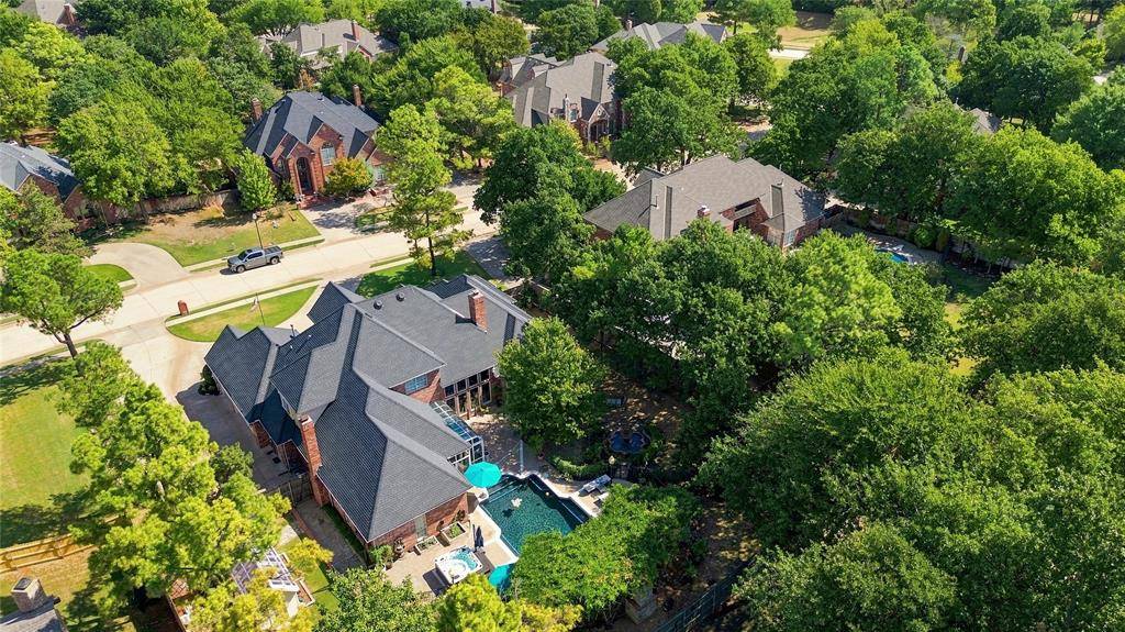 2000 E Cambridge WAY, Edmond, OK 73013