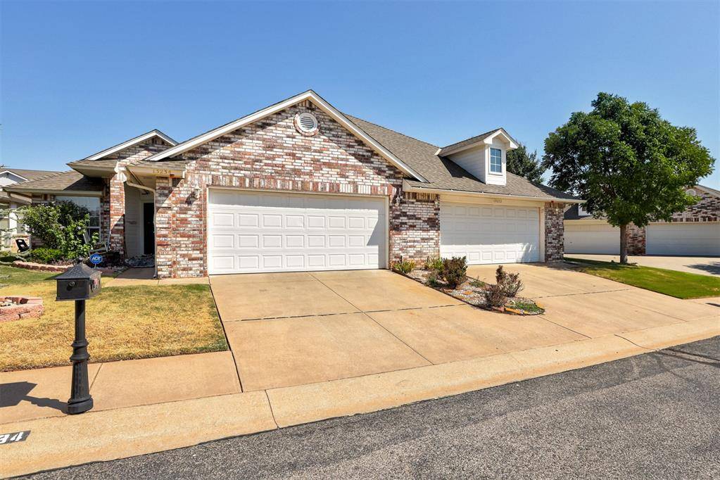 13232 Signature CIR, Oklahoma City, OK 73142