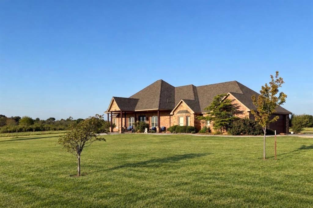 15968 S County Road 209 RD, Altus, OK 73521