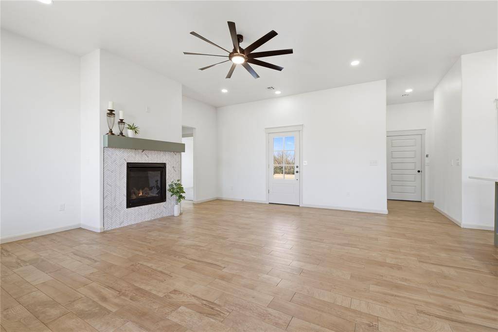 1328 Cedar CIR, Harrah, OK 73045